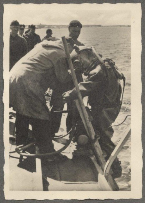 Kriegsmarine tuuker merest välja tulemas 1942.a..jpg
