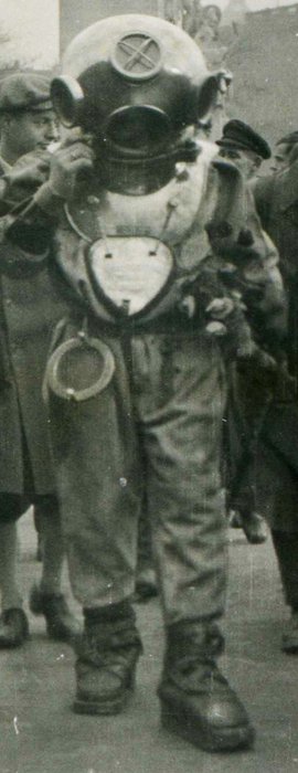 img767###.jpg (268.14 KiB) 13715 mal betrachtet Ob die Ausrüstung echt ist?