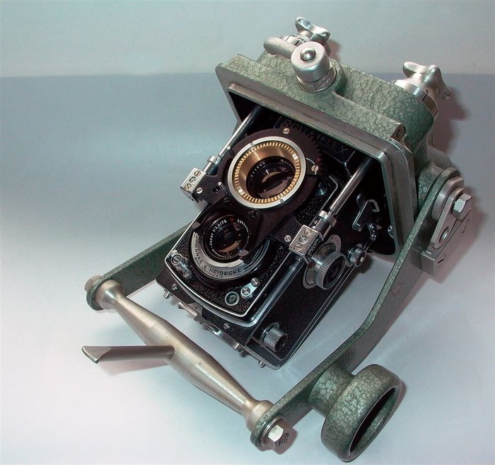 Das montierte Kupplungsstück.  Der Rahmen stammt von einer Rolleimarin 4, inzwischen habe ich einen Rolleimarin 1 - Rahmen erwerben können.