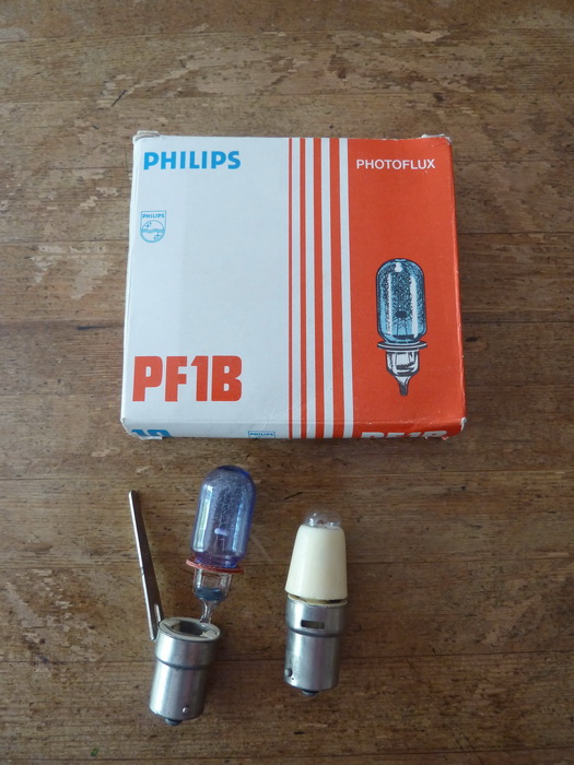 Philips Blitzbirnchen mit Zubehör