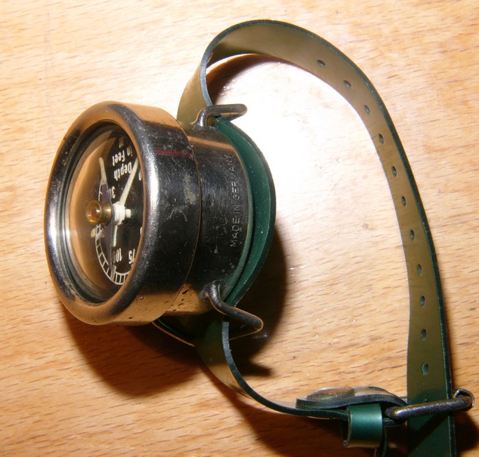 L1190699.JPG (853.35 KiB) 22286 mal betrachtet Hier ist er in der gleichen Perspektive geknipst. . .