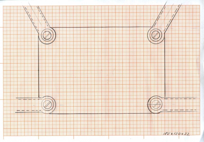 So entsprechen sie der Darstellung im Patent.  Die Bleiplatte  ist 180 x 120 x 22 mm groß und wiegt 5 kg.  Sie werden mit Lederriemen gehalten. Seile sind in der Patentzeichnung an den Gewichten nicht zu erkennen.