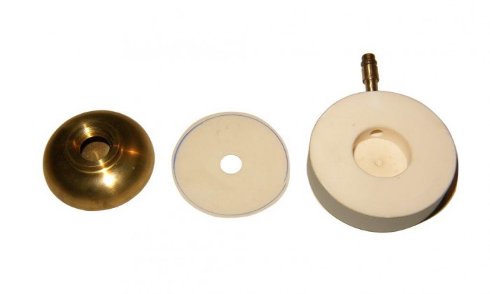 26 Druckprüfung.jpg (27.09 KiB) 52110 mal betrachtet Vorrichtung zur Drückprüfung der Membran im Helmtrichter links