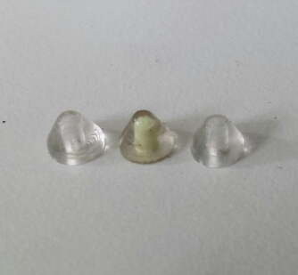 Rechts und Links die Nachgebauten Teile