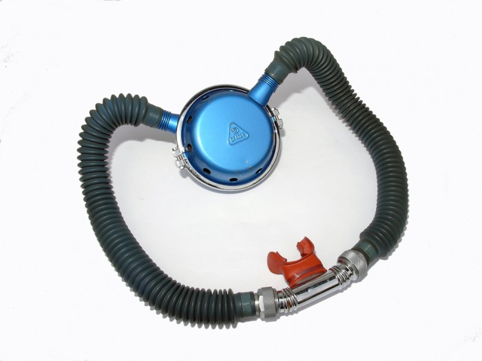 Atemregler Dräger PA 61-1 blau #.jpg (316.93 KiB) 8307 mal betrachtet Dräger PA 61 mit Mundstück ohne Richtungsventile