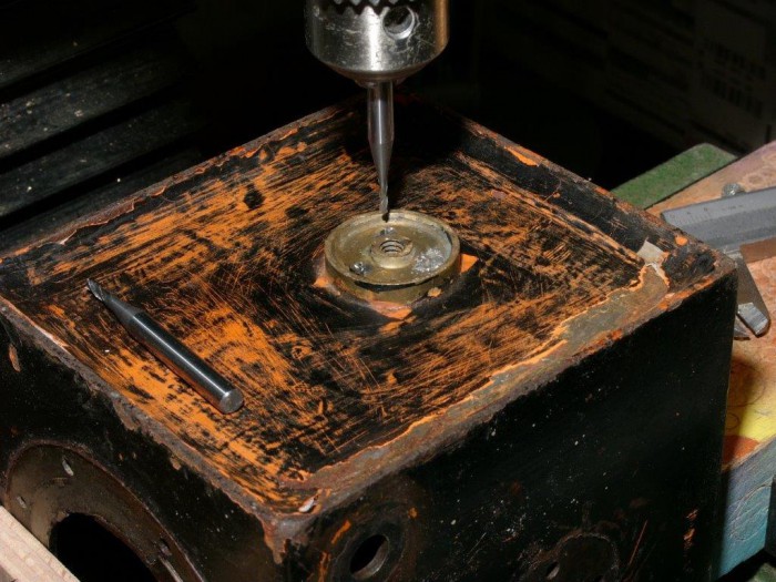 L1290470.jpg (144.15 KiB) 15911 mal betrachtet Beim Ausbohren