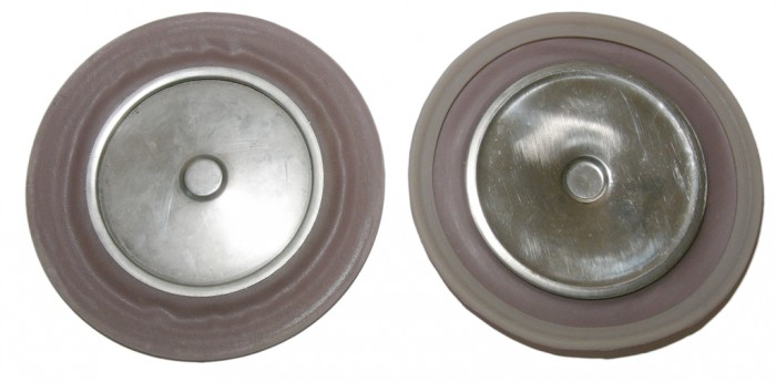 L1320138#.jpg (336.67 KiB) 180314 mal betrachtet Duomat-Membran original von Dräger, aber aus Silikon......