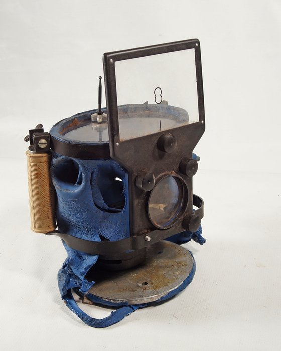 Gummibox#.jpg (473.86 KiB) 23233 mal betrachtet Dieses Bild stammt von Sid Macken aus den USA