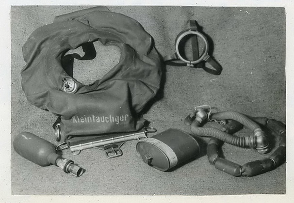 Das Dräger Kleintauchgerät in den Einzelteilen